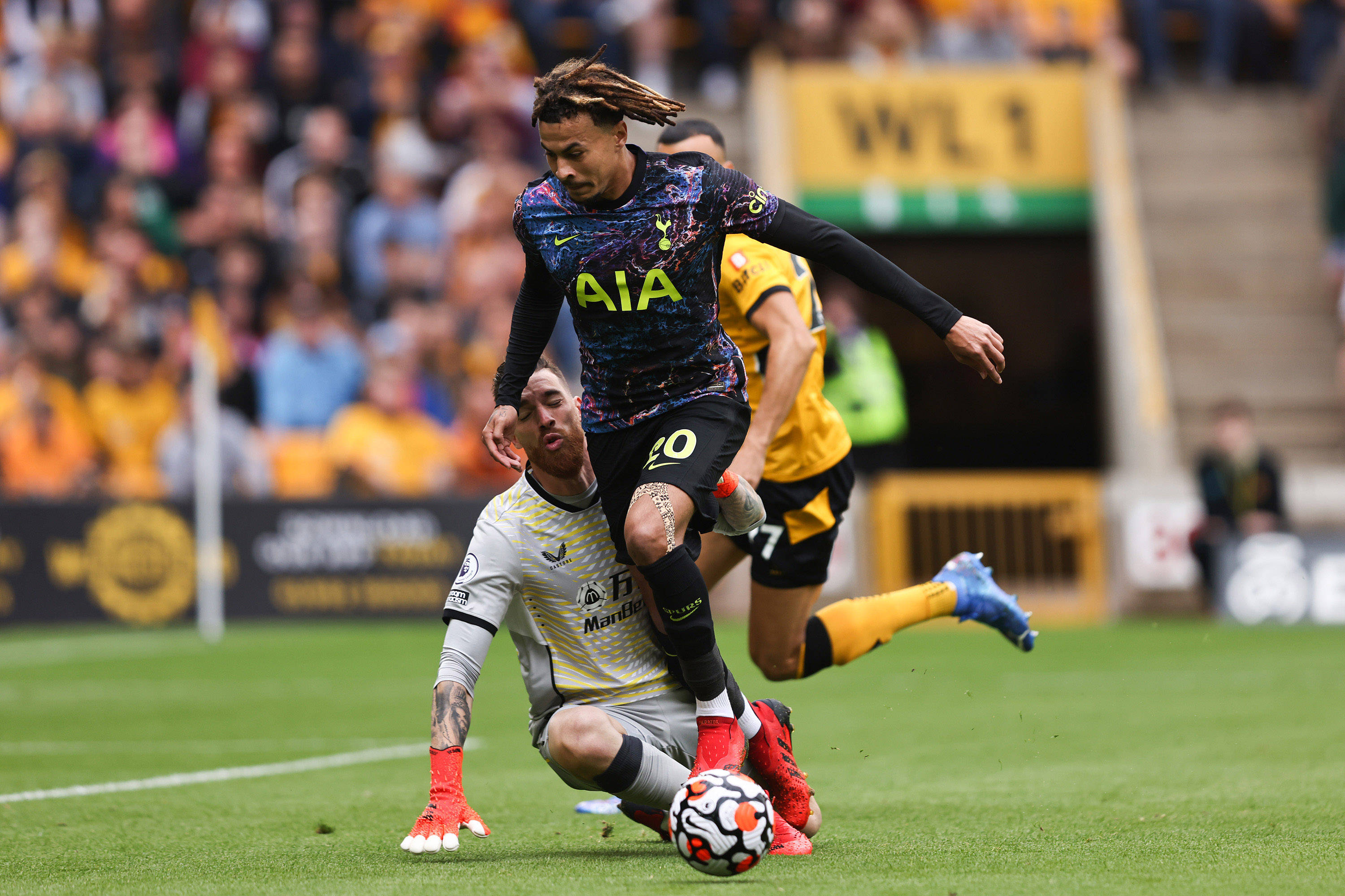 ESPN：马雷斯卡希望引进世界级中卫和门将，并给库库找替补